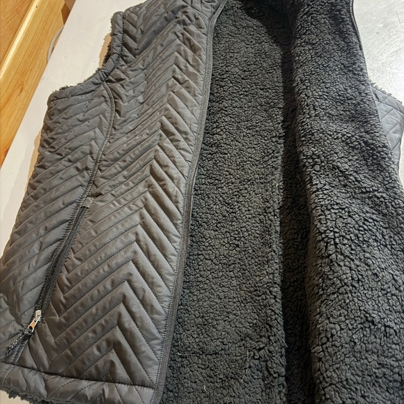 Free Country Charcoal Quilted Vest - Picture 2 of 4